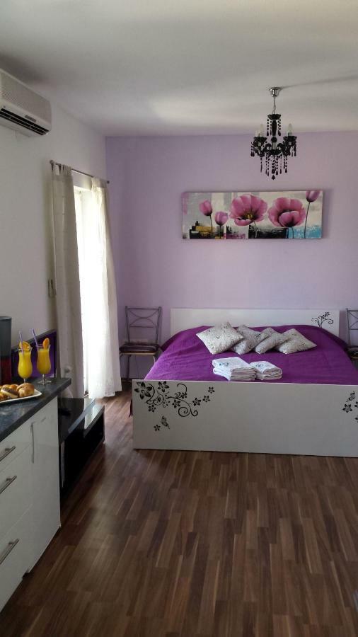 Apartments Lavanda Biograd Na Moru Bagian luar foto