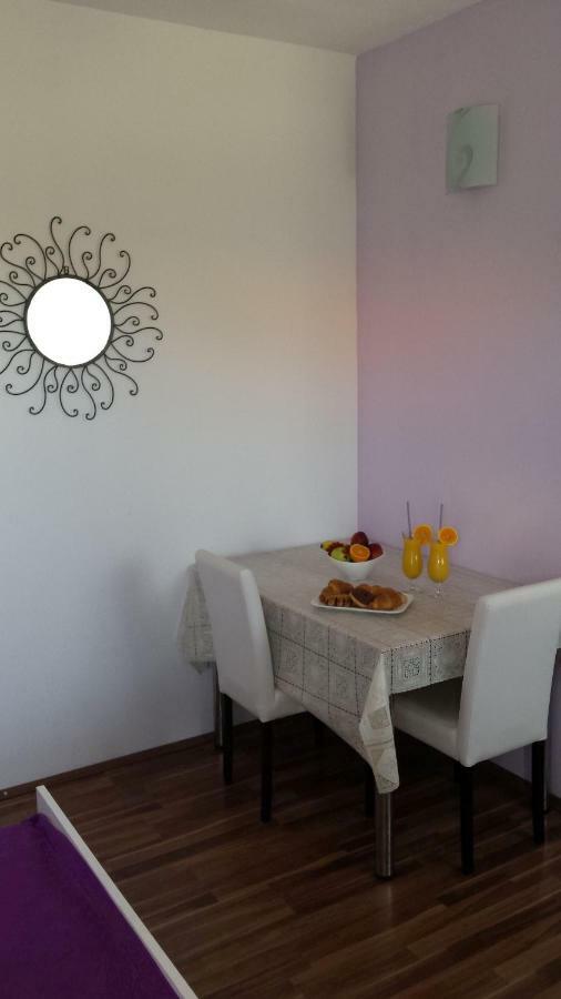 Apartments Lavanda Biograd Na Moru Bagian luar foto