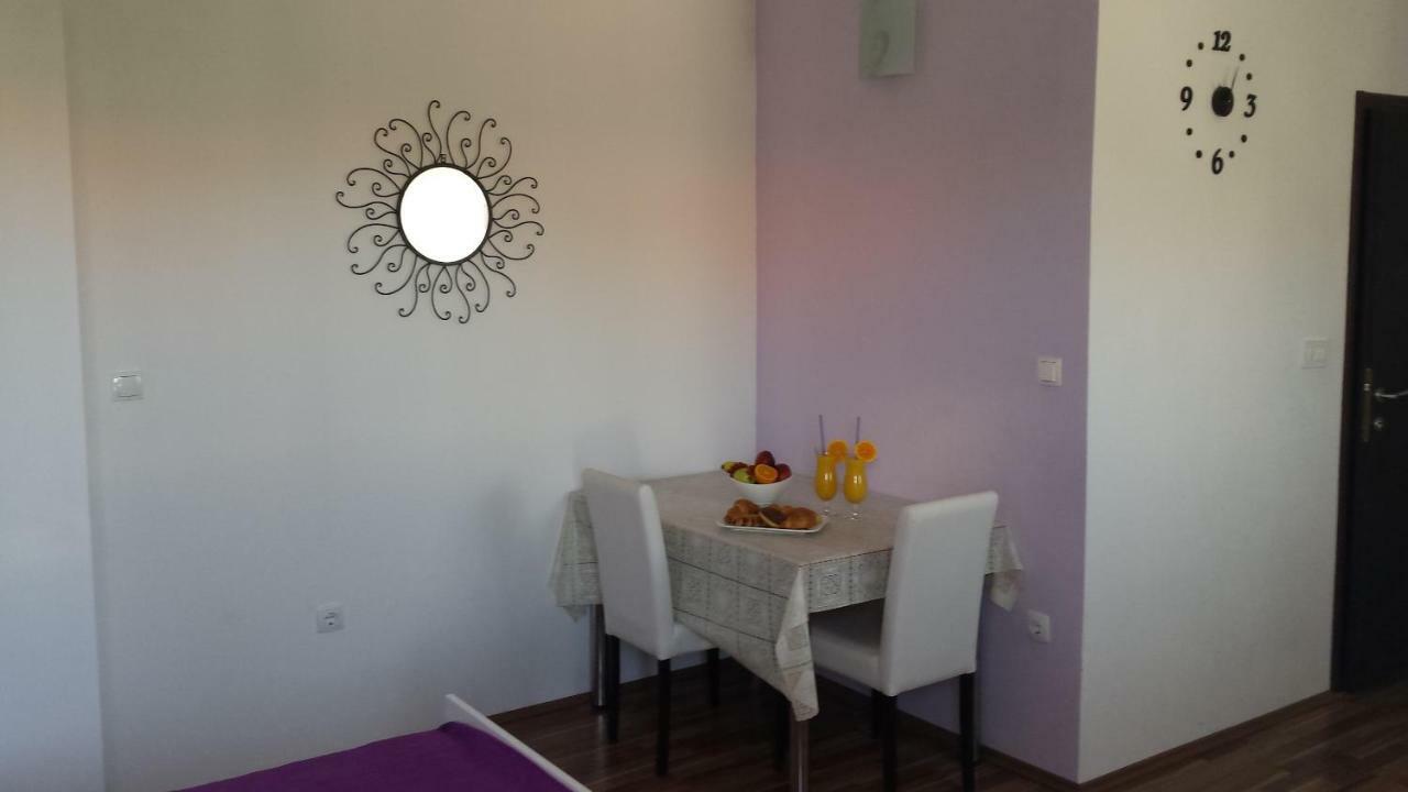 Apartments Lavanda Biograd Na Moru Bagian luar foto