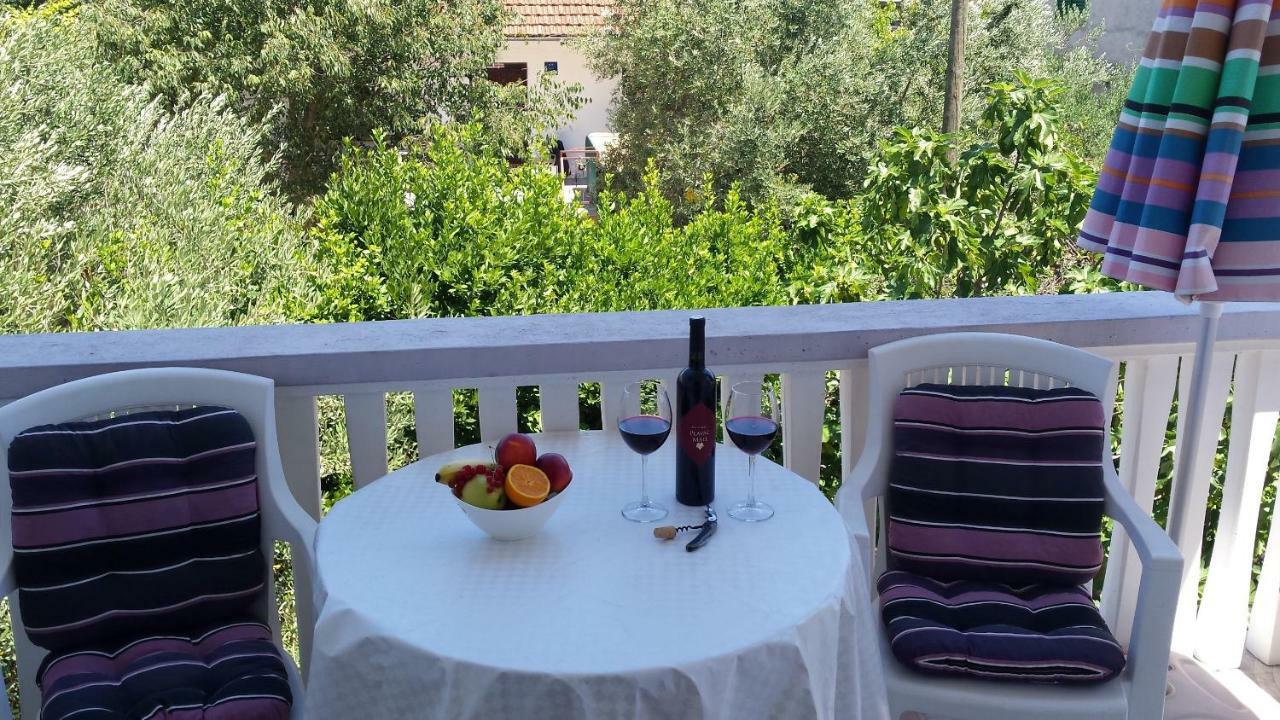 Apartments Lavanda Biograd Na Moru Bagian luar foto