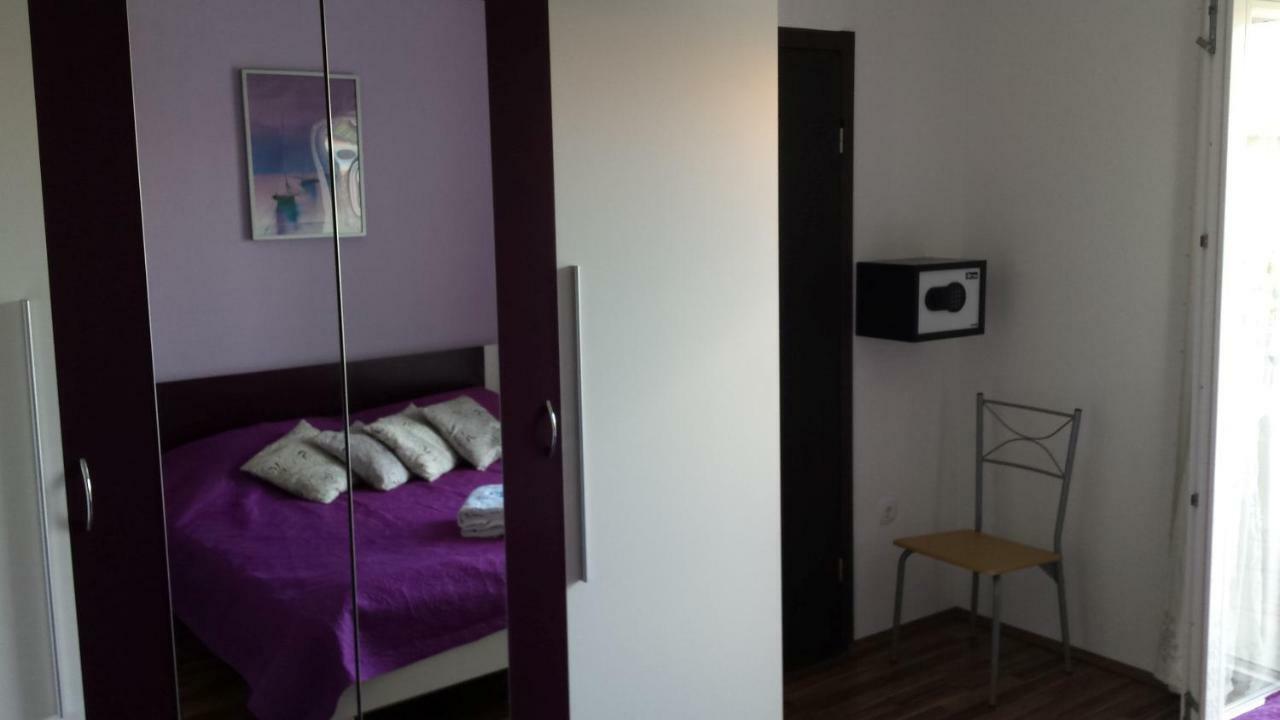 Apartments Lavanda Biograd Na Moru Bagian luar foto
