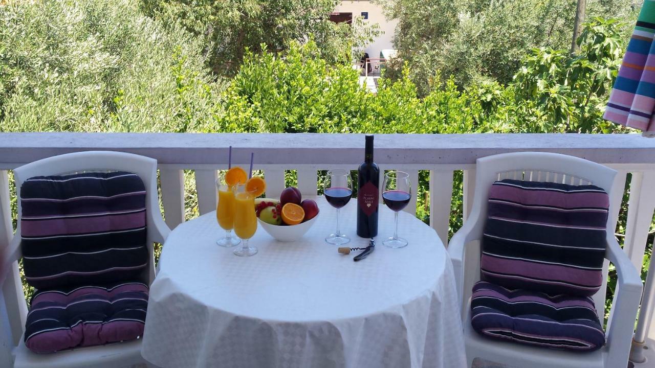 Apartments Lavanda Biograd Na Moru Bagian luar foto