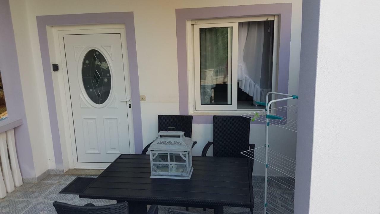 Apartments Lavanda Biograd Na Moru Bagian luar foto